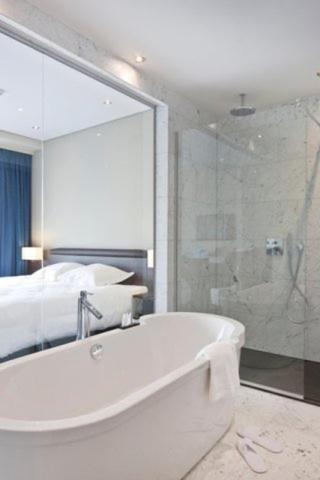 Blue Woods Hotel - Deerlijk Quarto foto